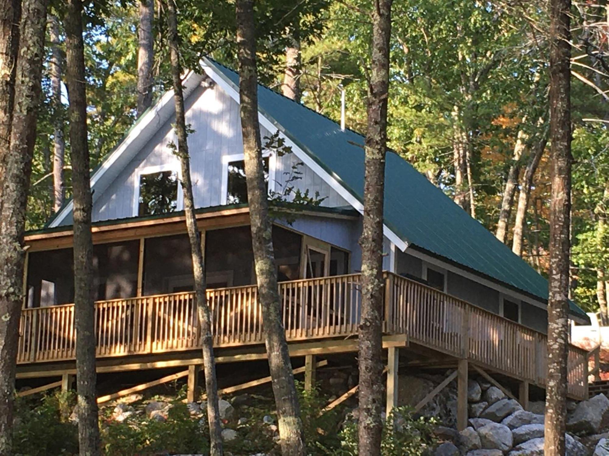 Rocky Haven: Tranquil Lakeside Cottage Near Acadia Orland Exterior photo