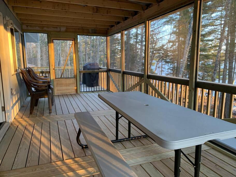 Rocky Haven: Tranquil Lakeside Cottage Near Acadia Orland Exterior photo